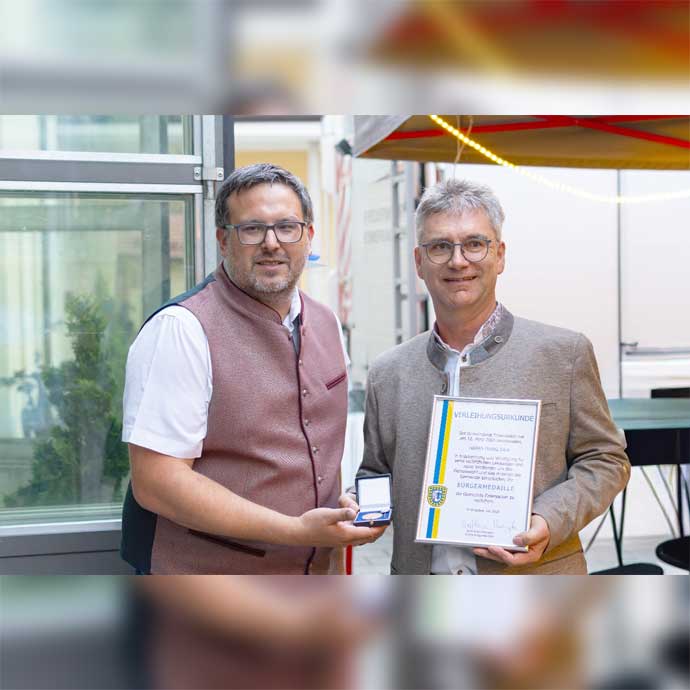 Bürgermedaille der Gemeinde Emersacker für Franz Gaul