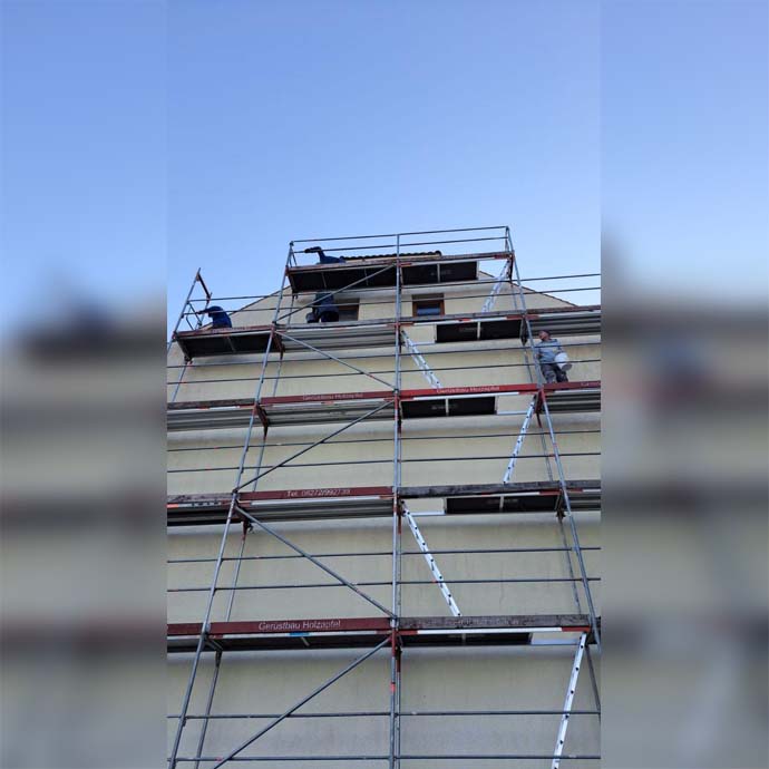 Feuerwehrhaus erhält Teilanstrich