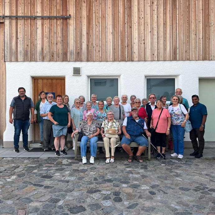 Seniorenausflug führte nach Burgheim und Thierhaupten