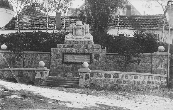 Zur Erinnerung: Bau und Einweihung des Kriegerdenkmals in Emersacker vor 100 Jahren
