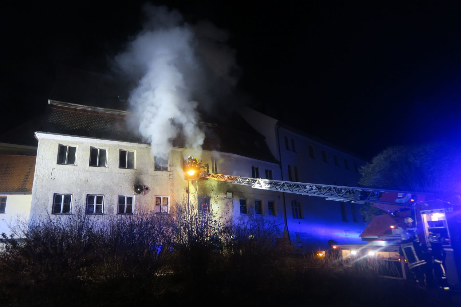 Dank an alle Helfer nach dem Brand im Schloss Emersacker
