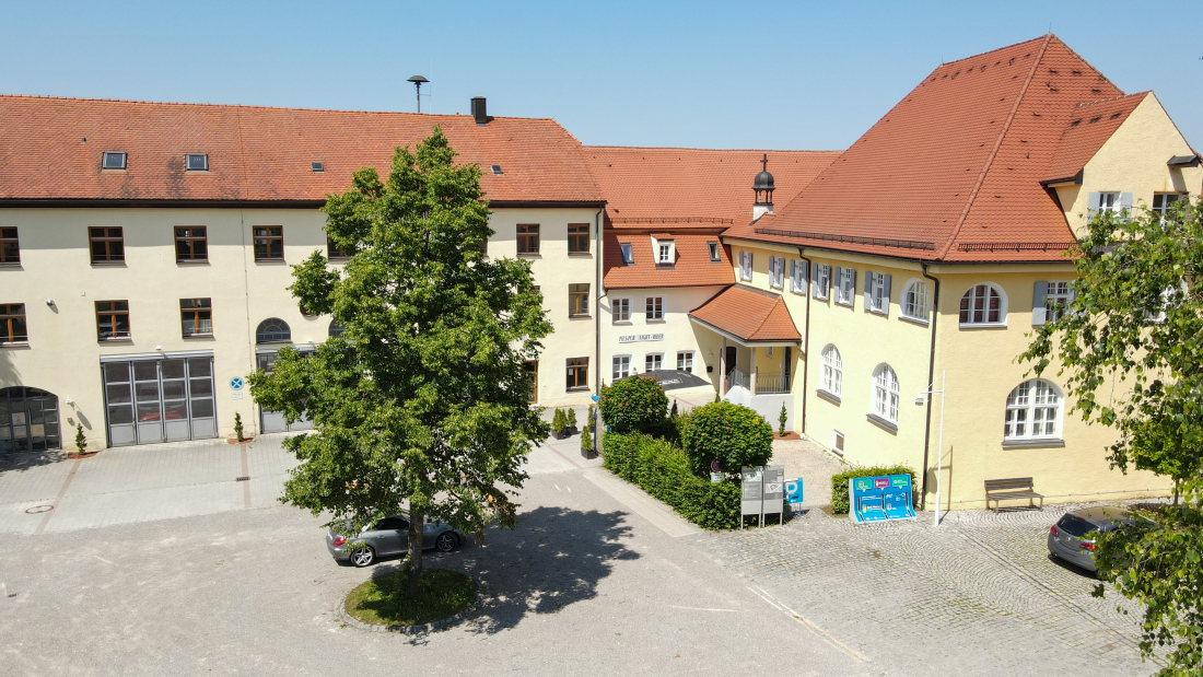 Schlosshof